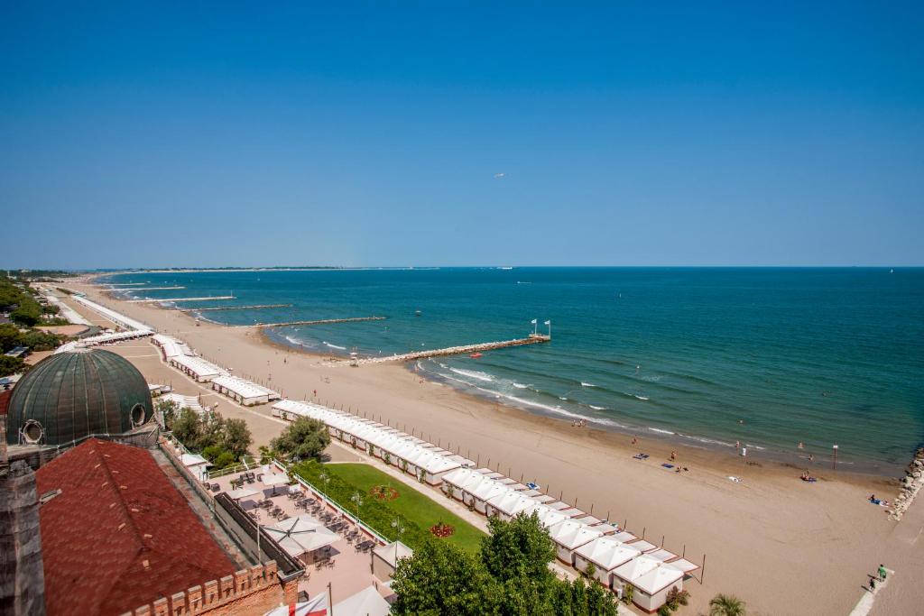 Hotel Excelsior Venezia a Lido di Venezia con Spiaggia Privata