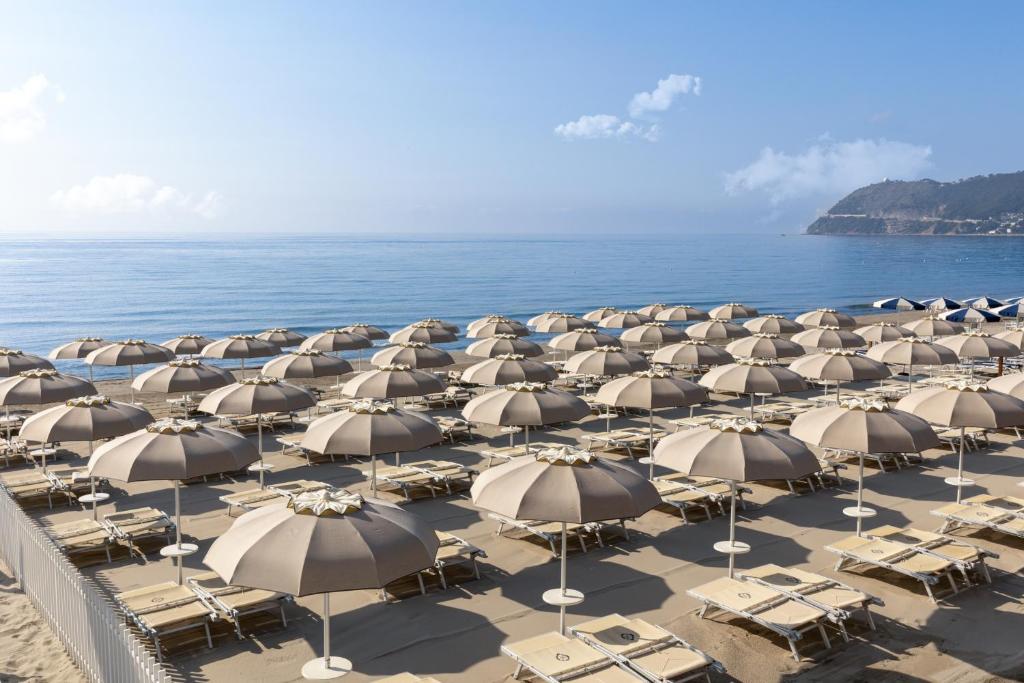 Hotel Grand Spiaggia a Alassio con Spiaggia Privata