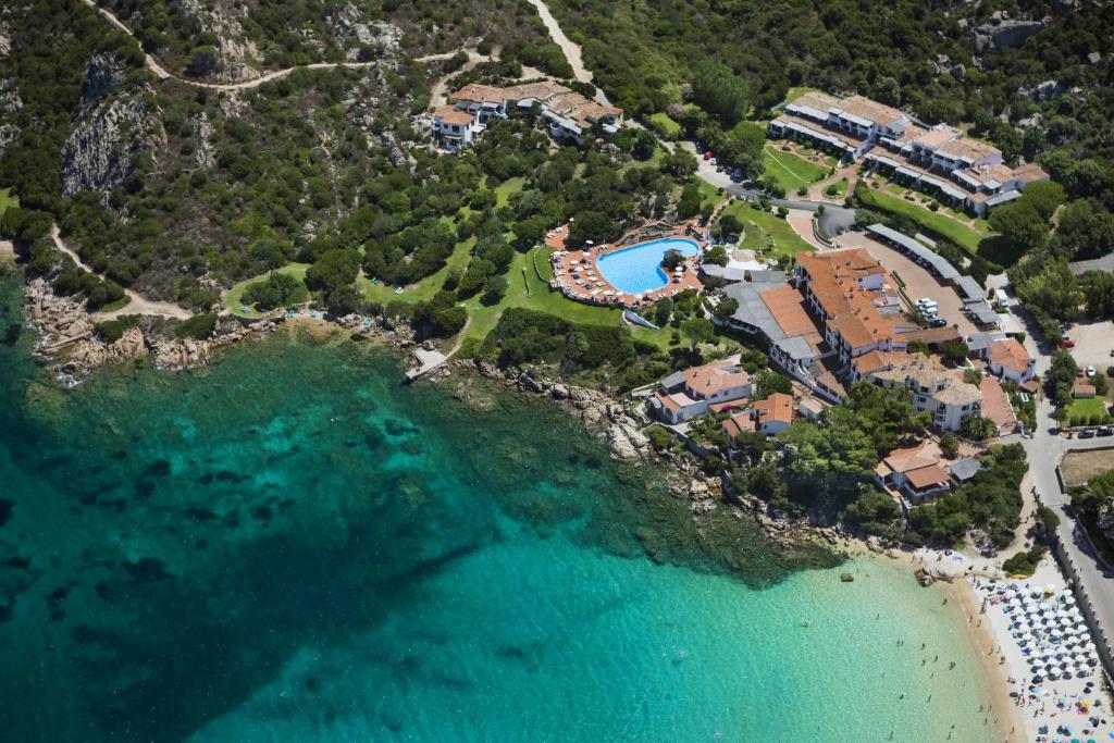Hotel La Bisaccia a Baja Sardinia con Spiaggia Privata