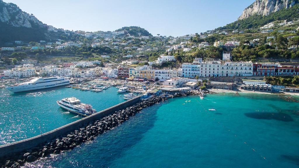 Relais Maresca Luxury Small Hotel a Capri con Spiaggia Privata