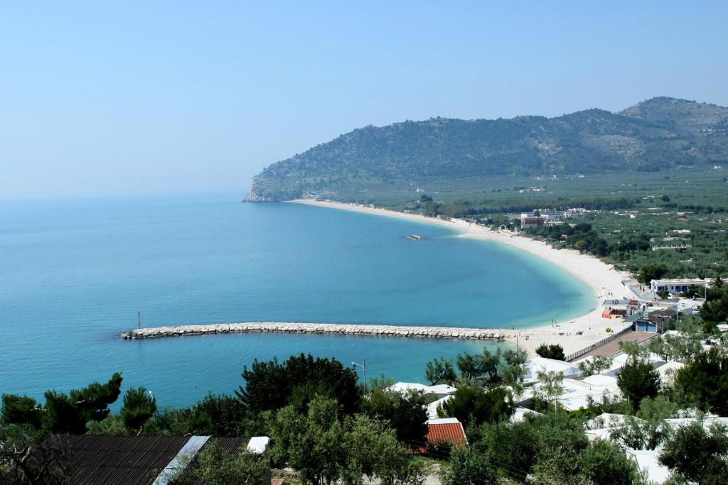 Residence Adriatico Hotel a Mattinata con Spiaggia Privata