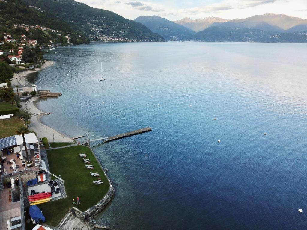 Residence Casa & Vela Hotel a Lago Maggiore con Spiaggia Privata