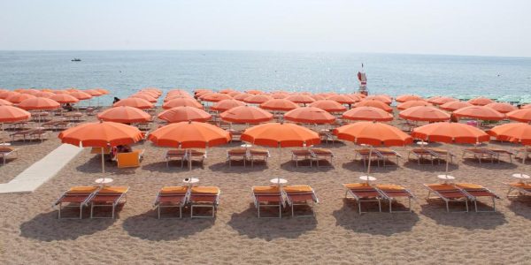 Hotel Sirolo con Spiaggia Privata