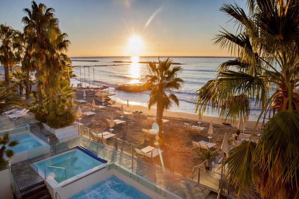 Spiaggia Privata Hotel Caravelle Thalasso & Wellness Diano Marina