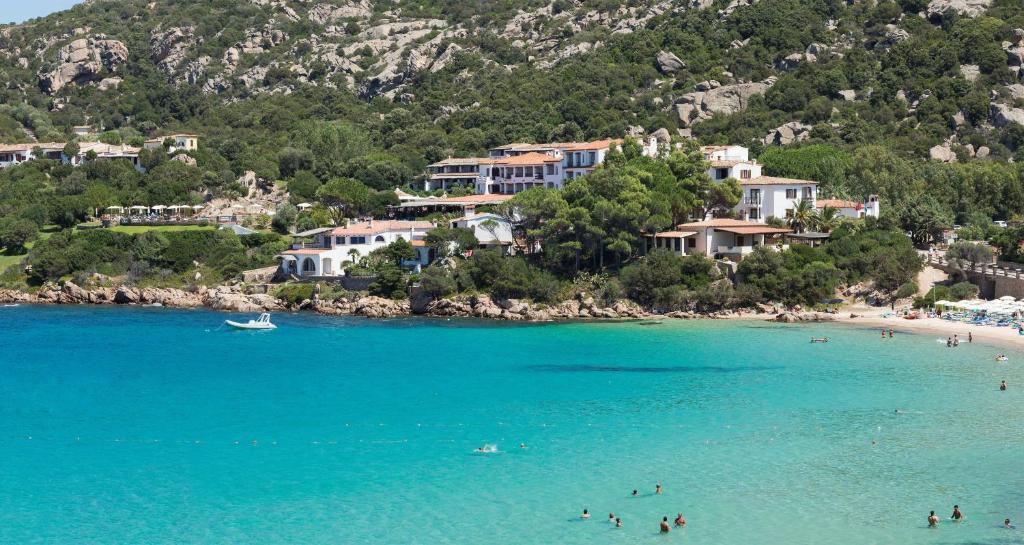 Spiaggia Privata Hotel La Bisaccia Baja Sardinia